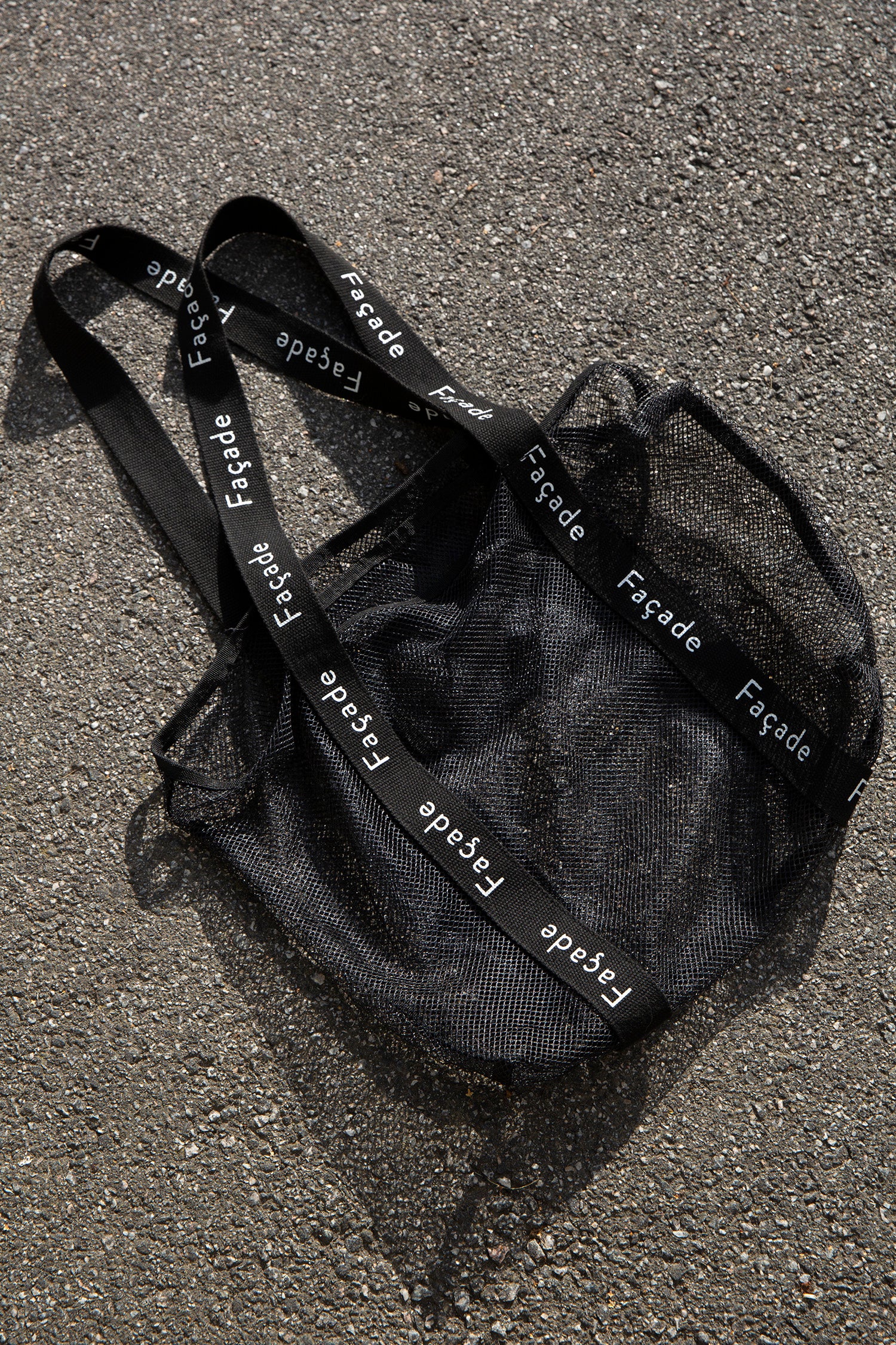 Facade tote bag - black