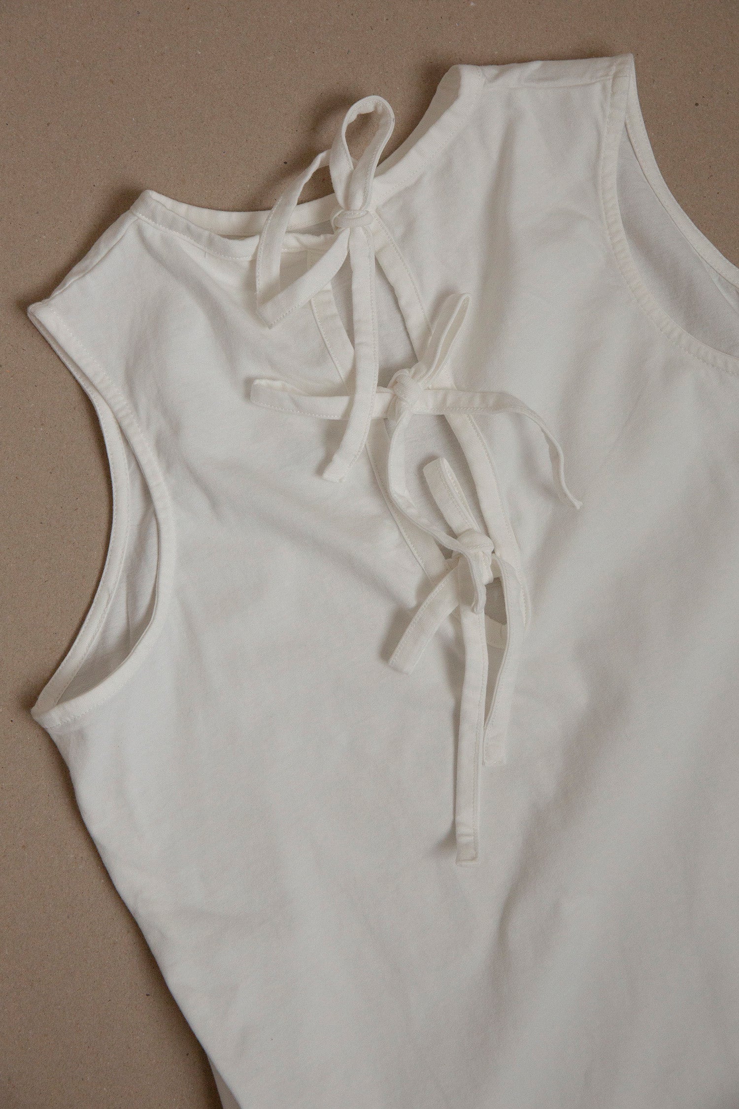 Raito no-sleeve dress - White