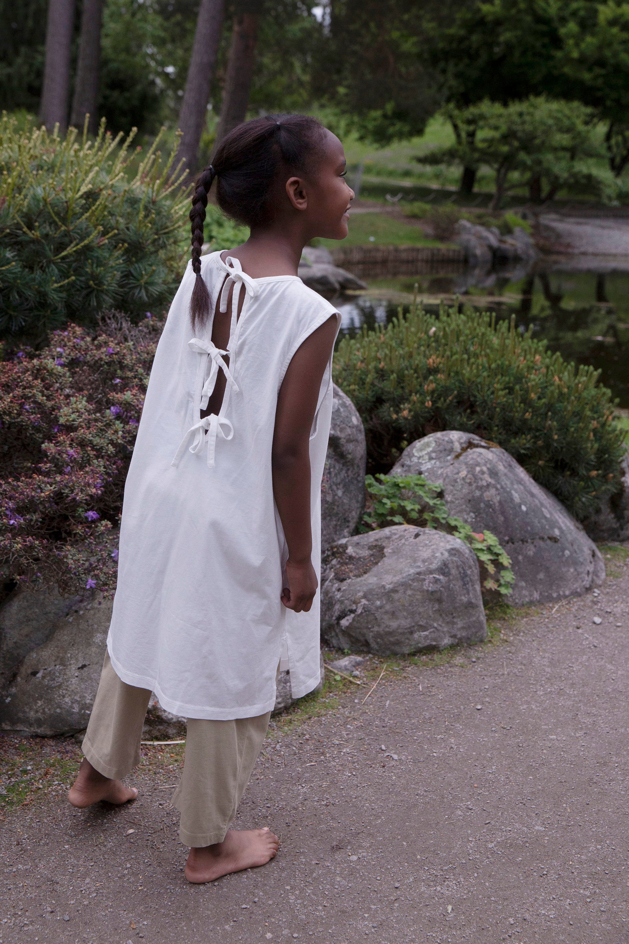 Raito no-sleeve dress - White | Faade Raito no-sleeve dress - White | Faade
